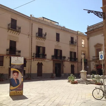 Campofranco Apartman